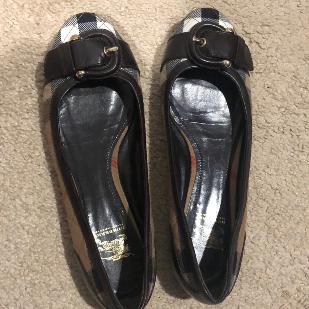 Burberry Flats